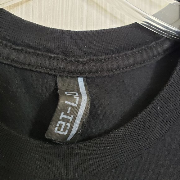 EI-LO Ed Sheeran Divide World Tour 2017-2019 Concert Tee Black and Blue size S - Picture 4 of 8